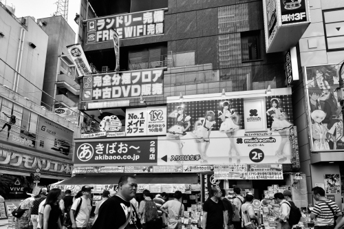 Tokyo noir et blanc- ELA3193-Edit-Edit